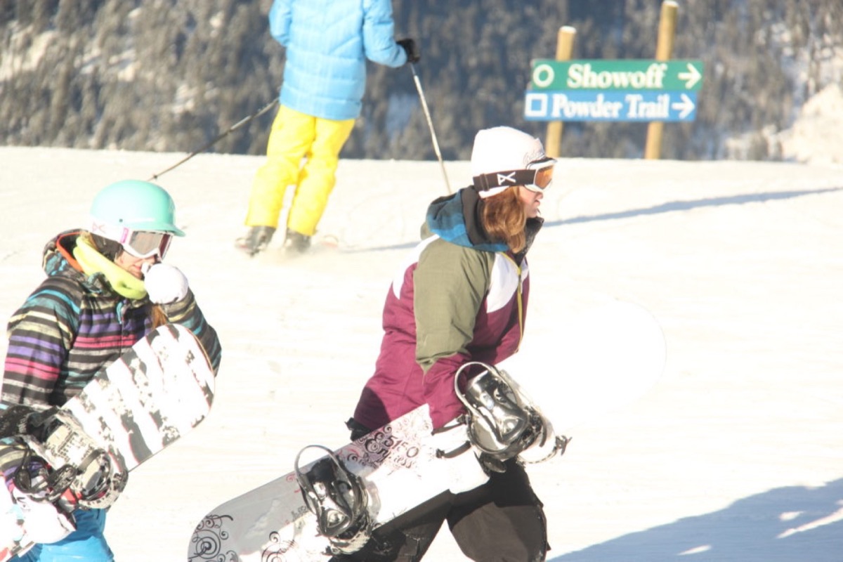 ski snowboard instructor job canada