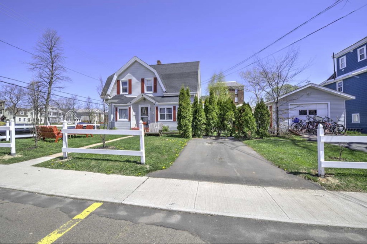 HI Charlottetown Backpackers Inn