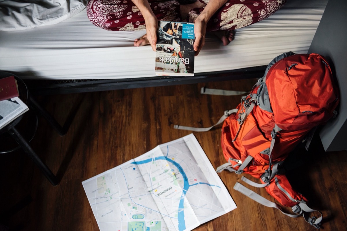 how to start a hostel canada