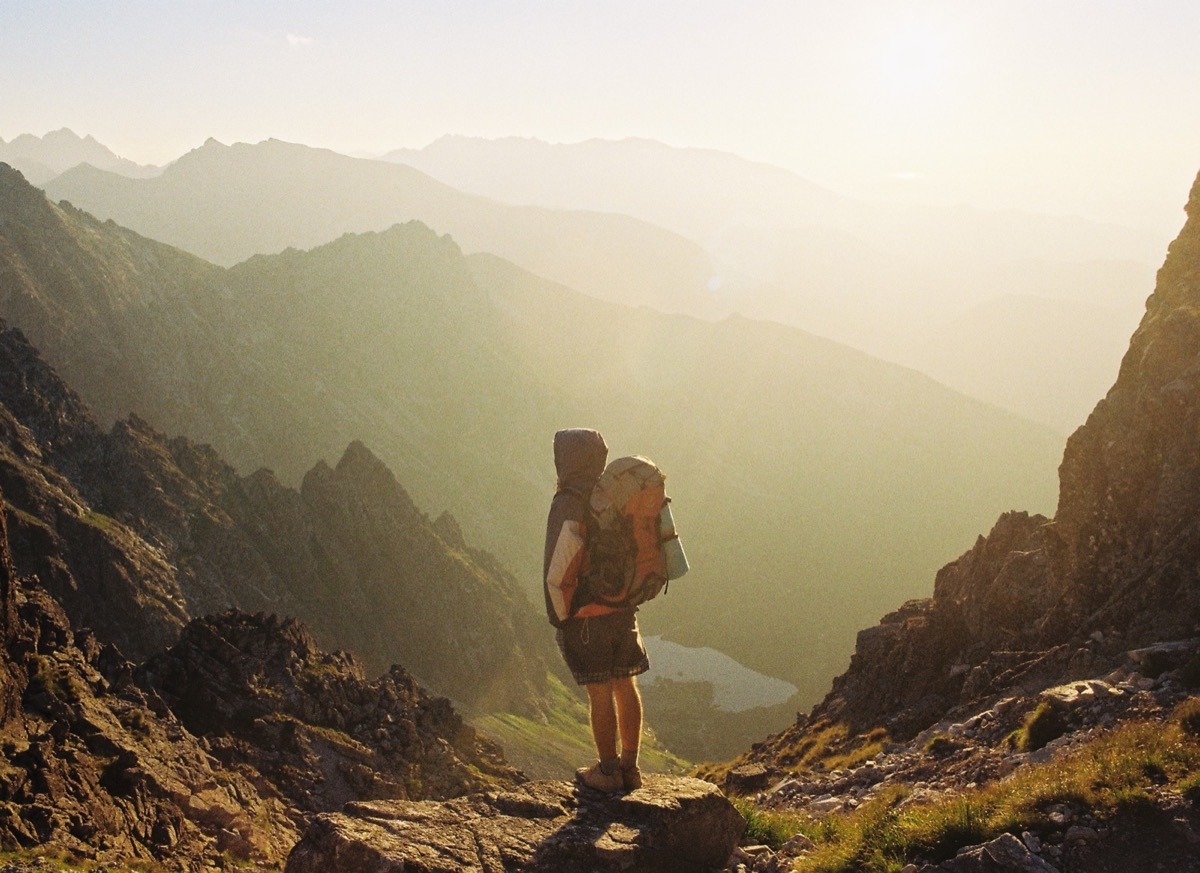 How to Pack Light for Fall and Winter Trips